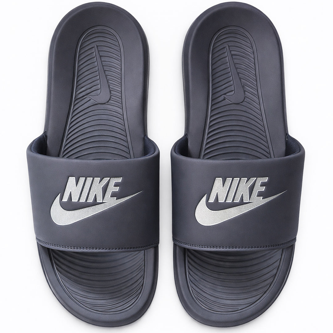 Nike Victori One Royal Violet and Grey logo